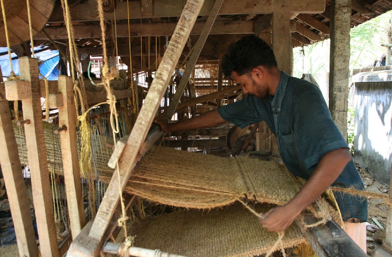 A jute offering in the making