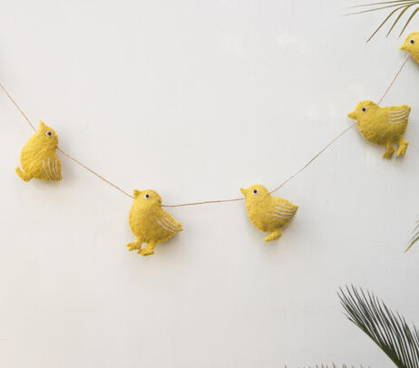 Handwoven felt easter chicks garland