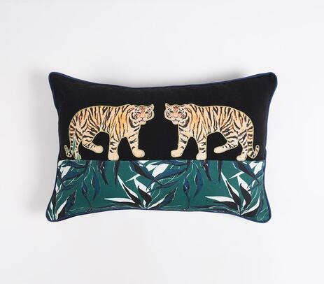 Digital printed tigers cushion cover