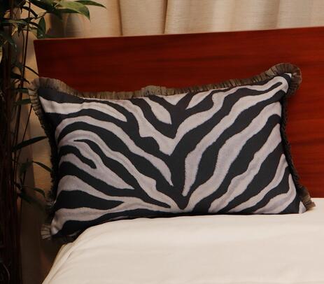 Digital printed tiger stripes cushion cover