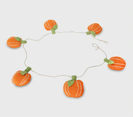 Handmade felt pumpkin garland