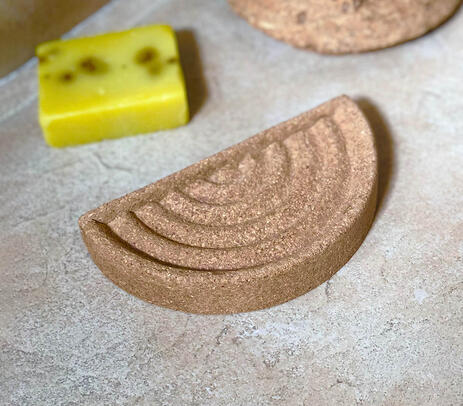 Cork ripple soap dish