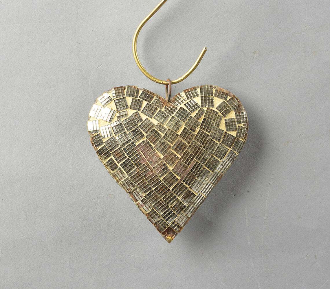 Mosaic christmas heart hanging