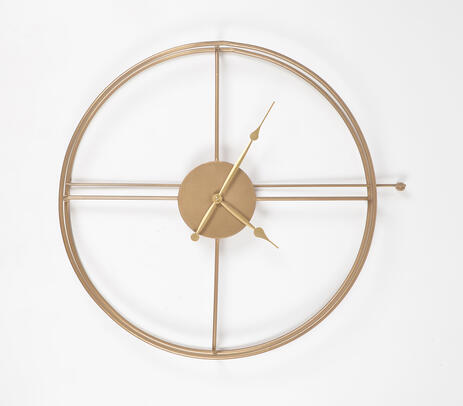 Minimal round metal wall clock