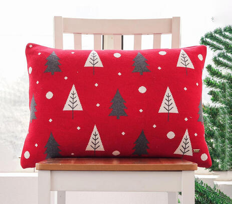 Knitted christmas cushion cover