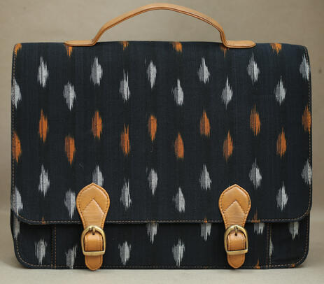 Block printed black 16-inch laptop bag