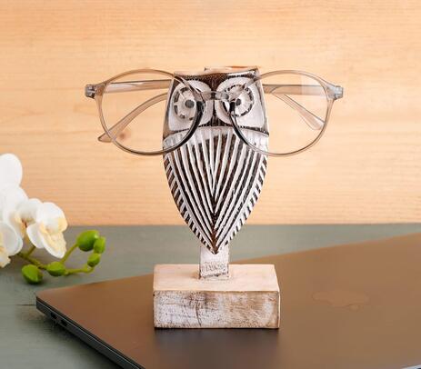 Hand carved mango wood owl eyeglass holder