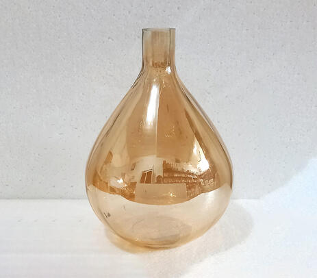 Handcrafted gold glass flower vase