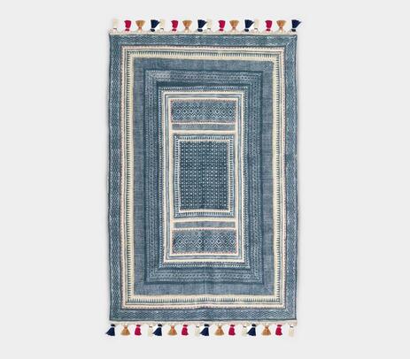 Block printed shaggy cotton rug with fringes & tassels
