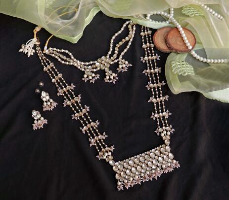 Handmade glass beads, faux pearls & kundan necklace & earrings