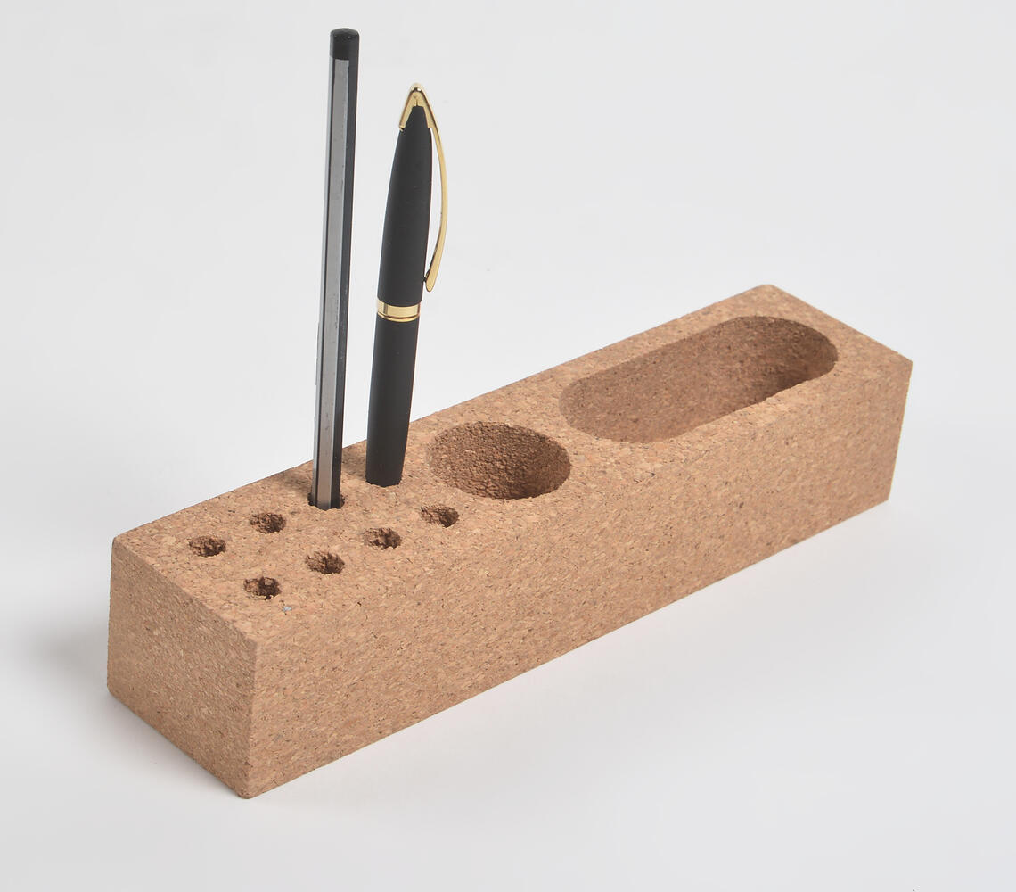 Classic cork calendar & pen holder