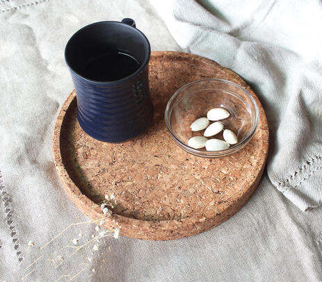 Round cork tray