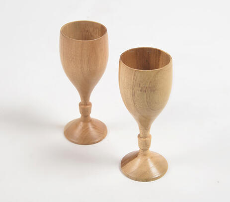 Classic acacia wood wine glasses (set of 2)