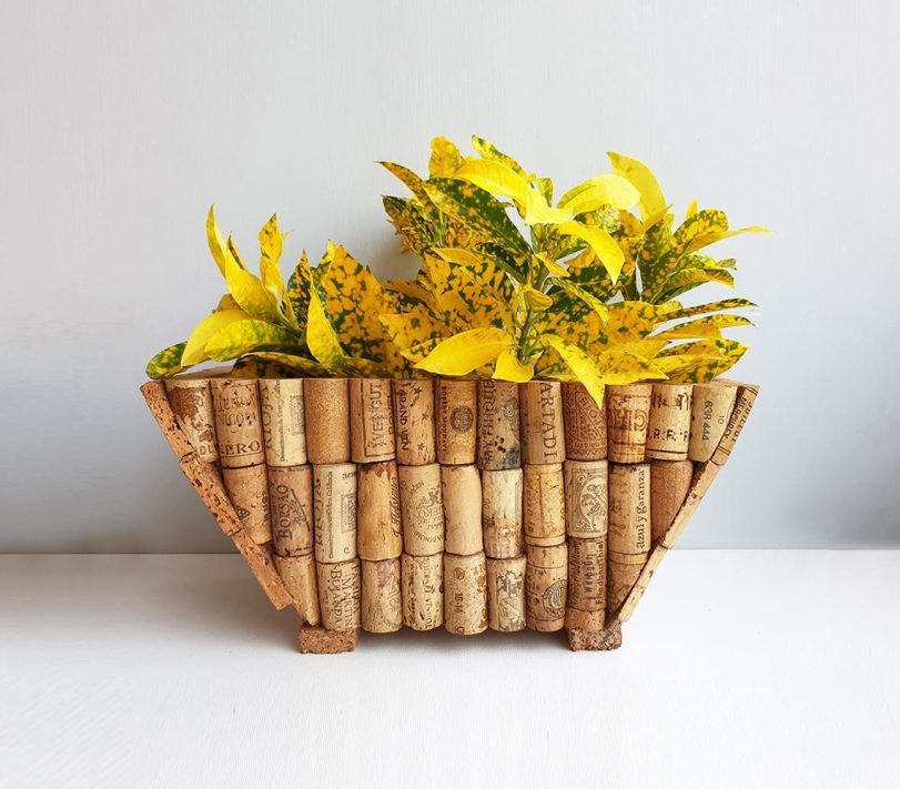 Cork boat-shaped planter wholesale | Qalara