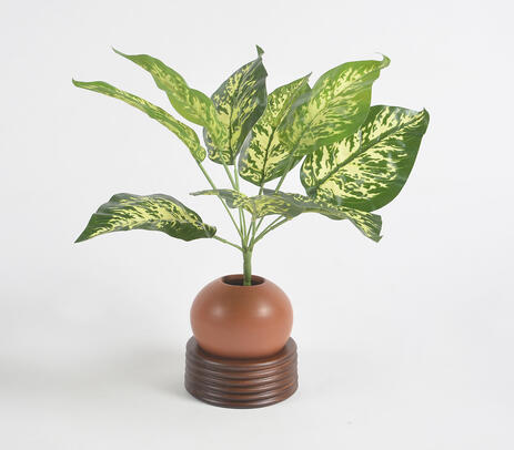 Ribbed wooden & terracotta spherical desk planter